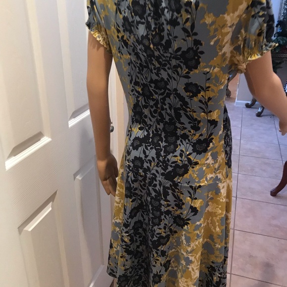 Just lovely BCBG dress - Picture 4 of 5